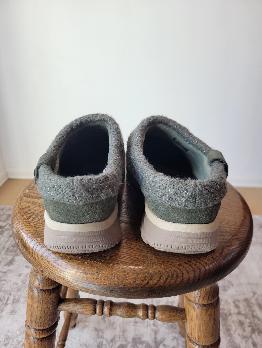 Skechers Easy Going Suede Clogs Womens 10 Forest Green Water Repellent Comfort S - Picture 7 of 9